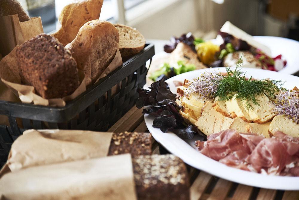 A Pousada Stoberiet Svendborg Exterior foto A buffet